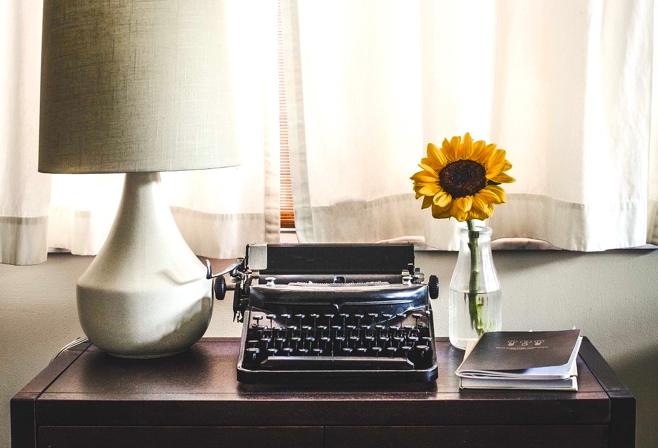 Michele Lee Nock Freelance Screenwriter & Script Consultant.